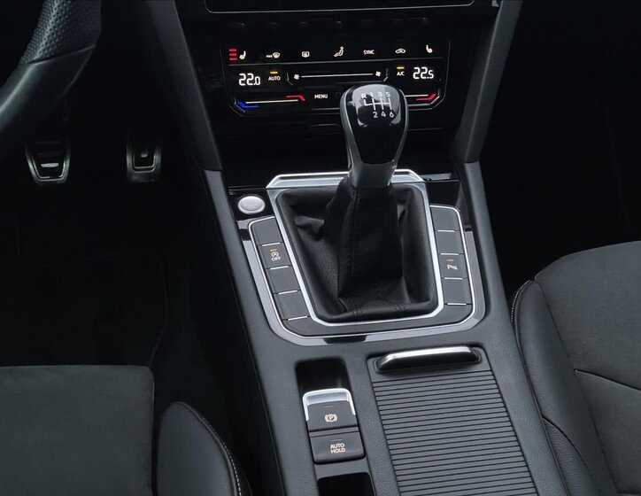 Volkswagen Arteon Liftback 1,5 l 110 kw