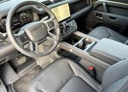 Land Rover Defender 15
