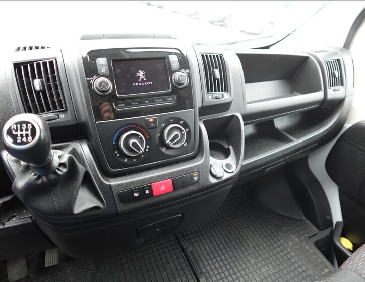 Peugeot Boxer Ostatní 2,2 l 121 kw