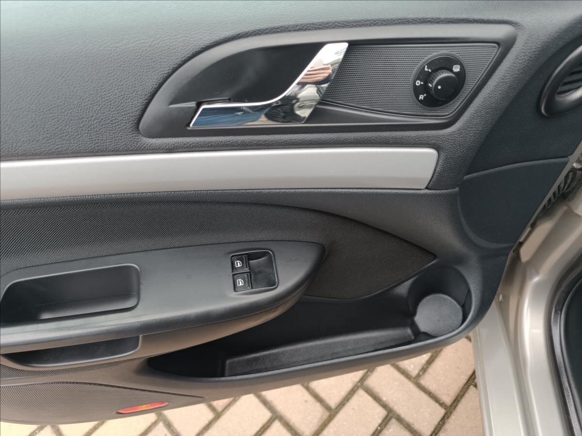 Škoda Octavia Liftback 2,0 l 81 kw