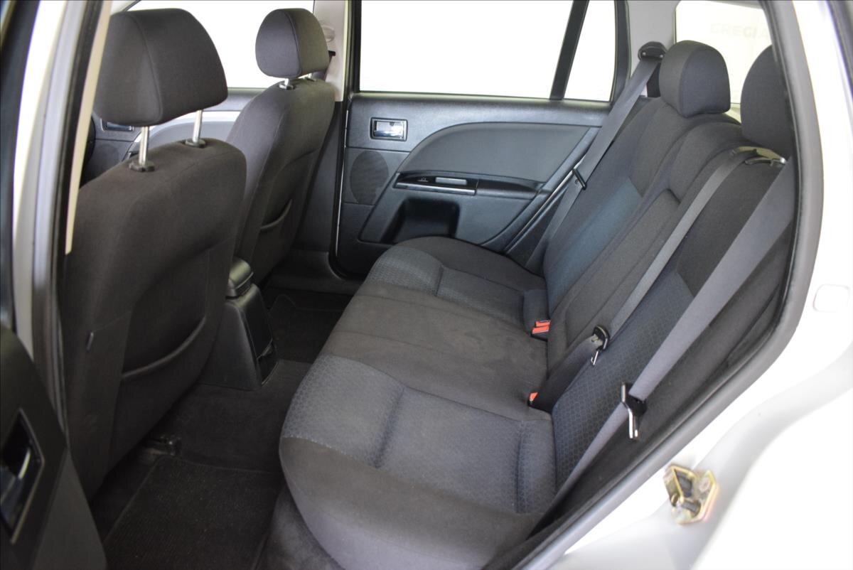 Ford Mondeo Kombi 1,8 l 92 kw