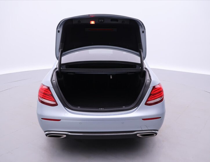 Mercedes-Benz Třídy E Sedan 2,0 l 135 kw