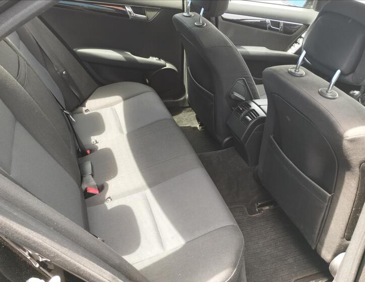 Mercedes-Benz Třídy C 9