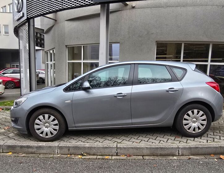 Opel Astra 2