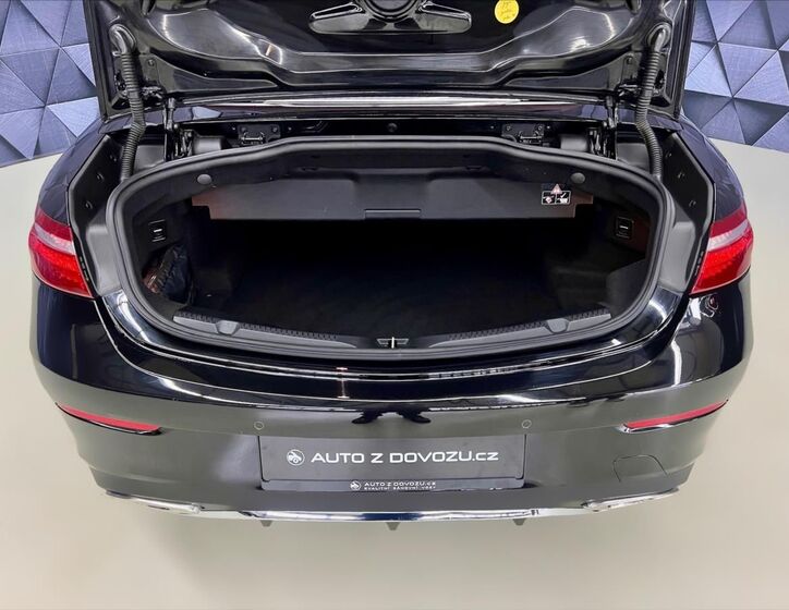 Mercedes-Benz Třídy E 33