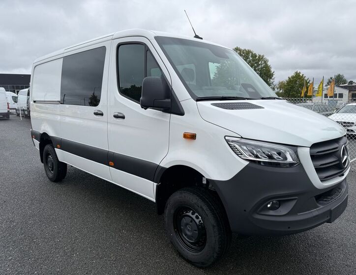 Mercedes-Benz Sprinter 10