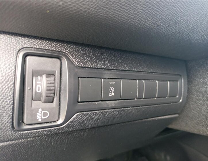 Peugeot 308 Hatchback 1,2 l 81 kw