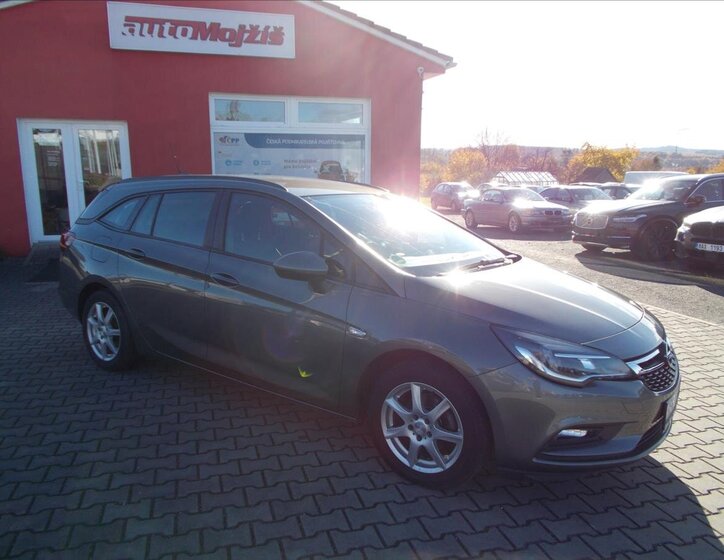 Opel Astra 7
