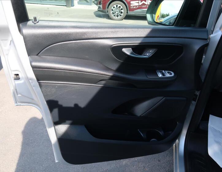 Mercedes-Benz Třídy V 21