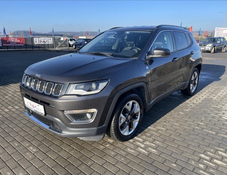 Jeep Compass 32