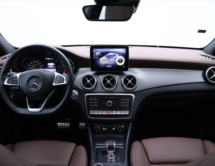 Mercedes-Benz CLA 39