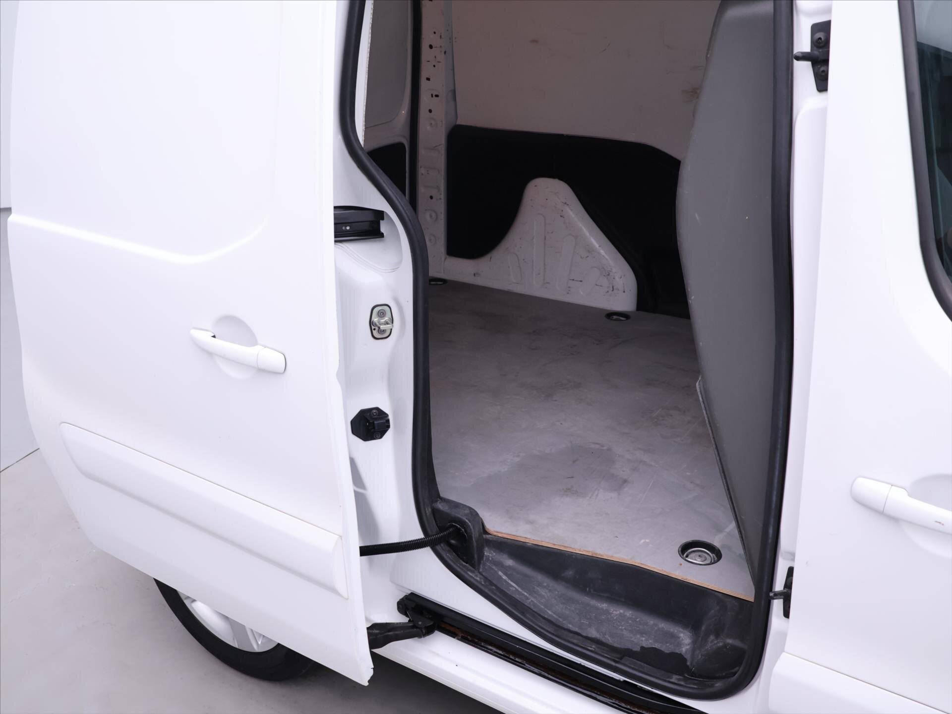 Peugeot Partner Ostatní 1,6 l 73 kw