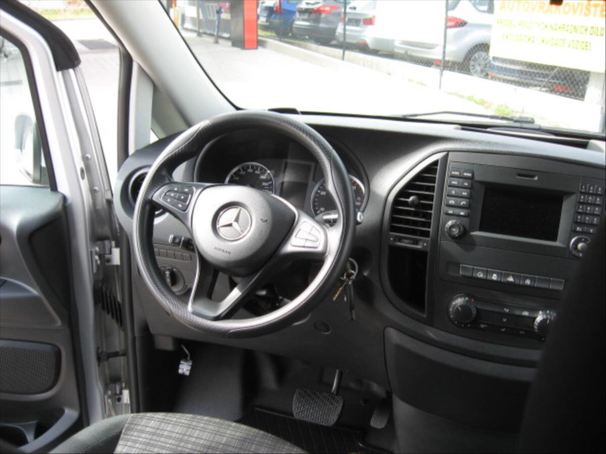Mercedes-Benz Vito Kombi 2,1 l 100 kw
