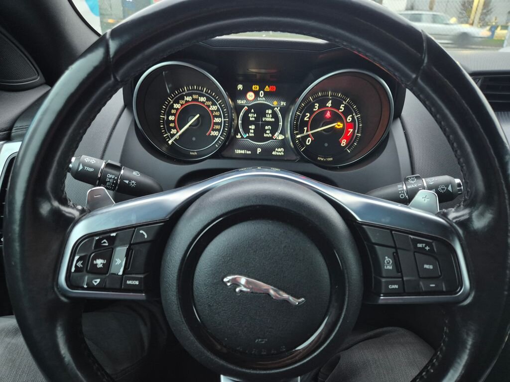 Jaguar F-Type Kupé 2,0 l 221 kw