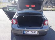 Volkswagen Passat Sedan 2,0 l 103 kw