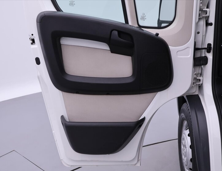 Peugeot Boxer Skříň 2,0 l 96 kw