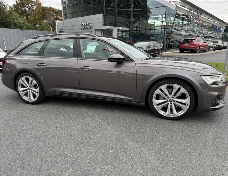 Audi A6 Allroad 14