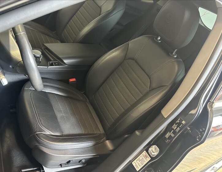 Alfa Romeo Stelvio SUV / Terénní 2,1 l 154 kw