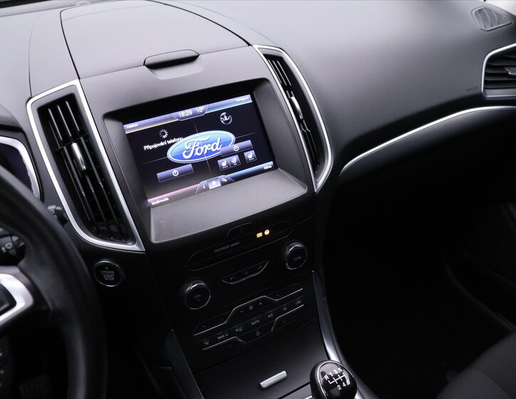 Ford S-MAX MPV 2,0 l 132 kw