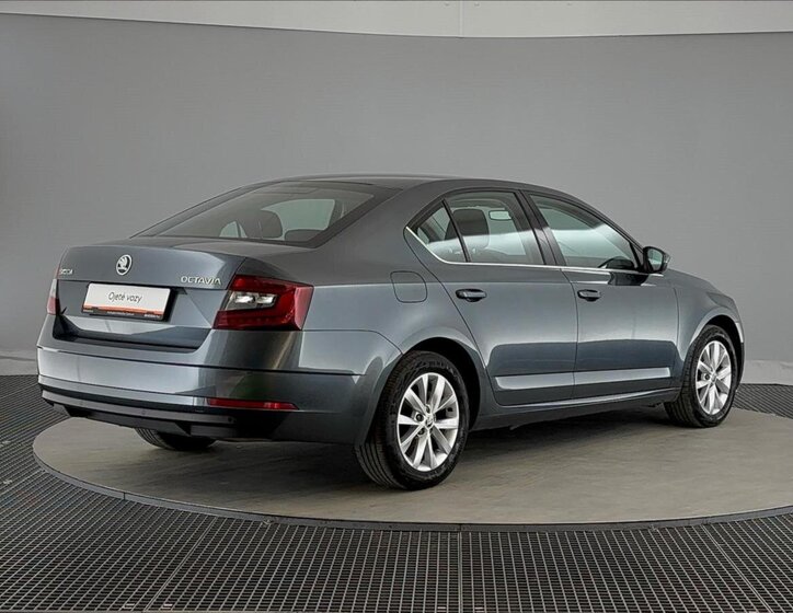 Škoda Octavia Liftback 1,6 l 85 kw