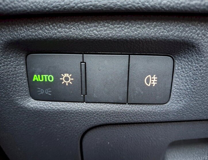 Škoda Octavia Sedan / Limuzína 1,5 l 110 kw