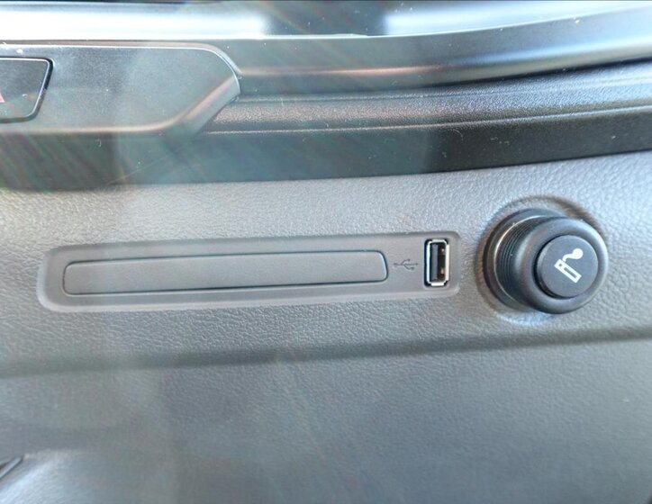 Ford Transit Ostatní 2,0 l 77 kw