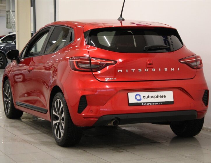 Mitsubishi Colt Hatchback 999,0 67 kw