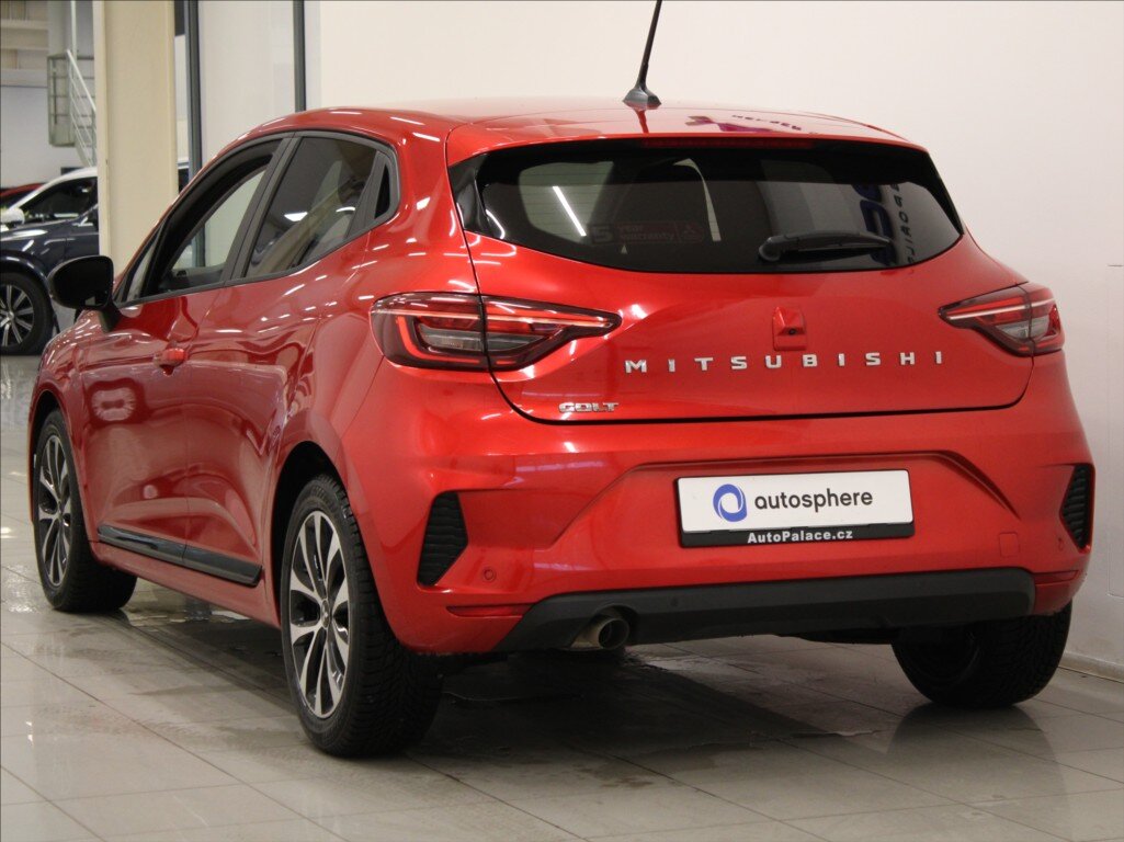 Mitsubishi Colt Hatchback 999,0 67 kw