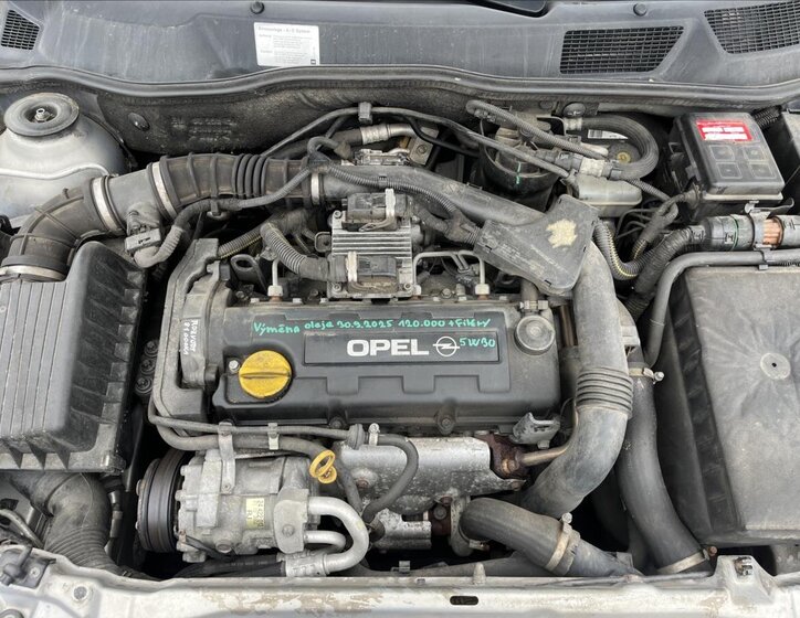 Opel Astra Hatchback 1,7 l 55 kw