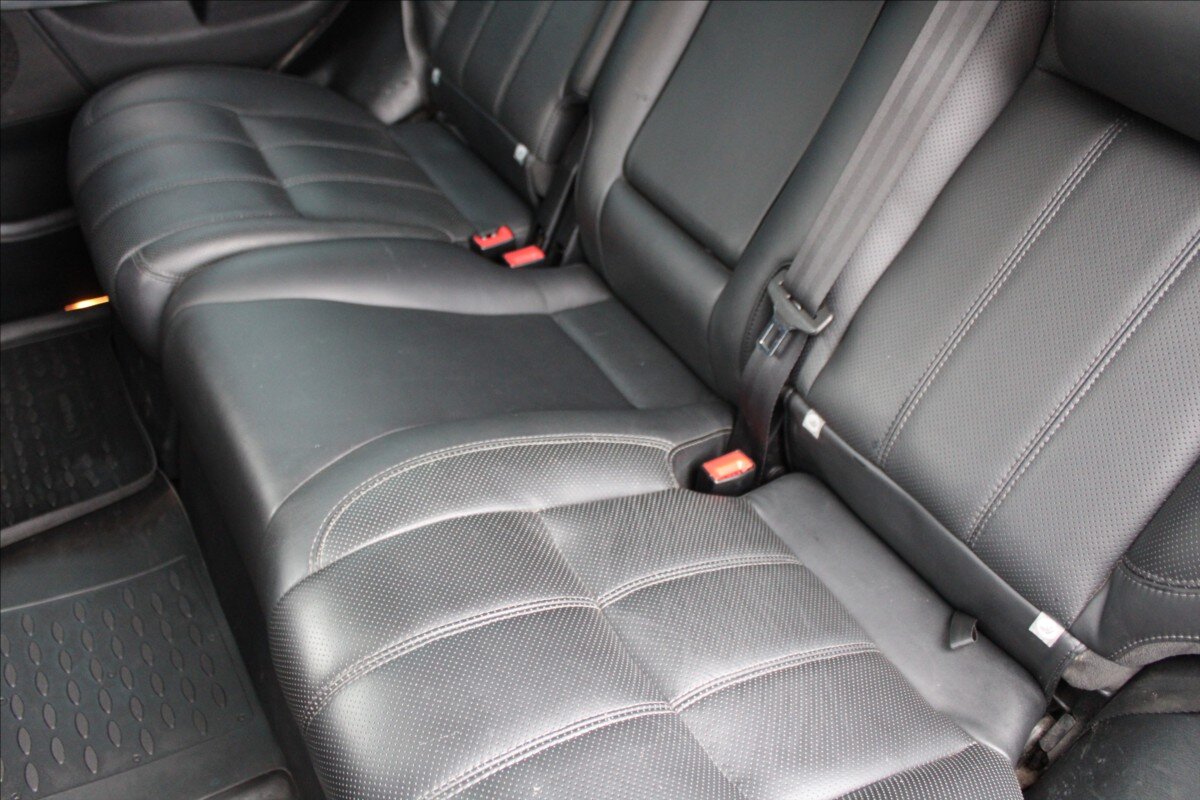 Land Rover Range Rover Sport SUV / Terénní 3,0 l 180 kw