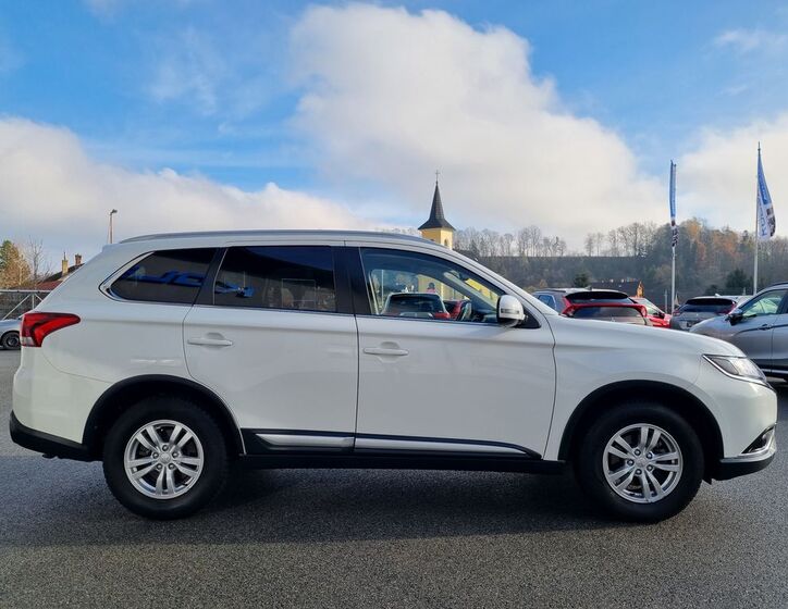 Mitsubishi Outlander 6