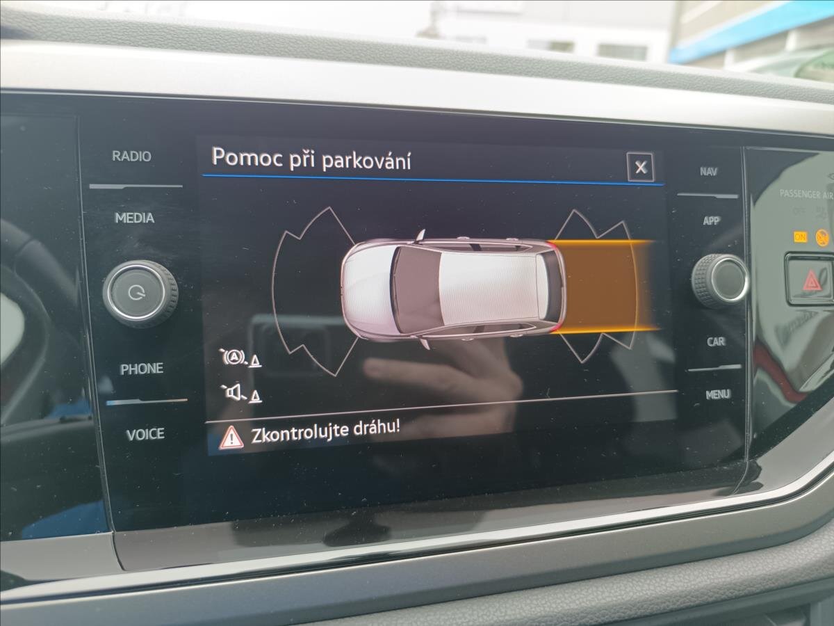 Volkswagen Polo Hatchback 999,0 70 kw