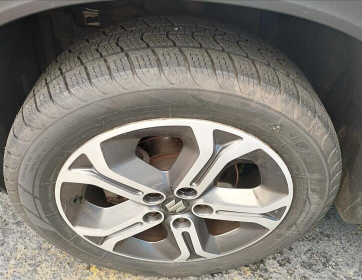 Suzuki Vitara SUV / Terénní 1,6 l 88 kw