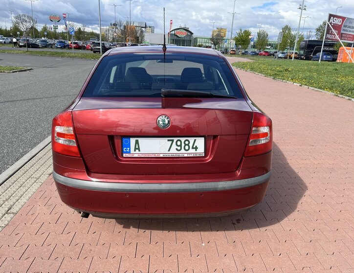 Škoda Octavia Hatchback 1,6 l 75 kw