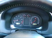 Volkswagen Bora Sedan / Limuzína 1,6 l 74 kw