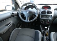 Peugeot 206 Hatchback 1,6 l 80 kw