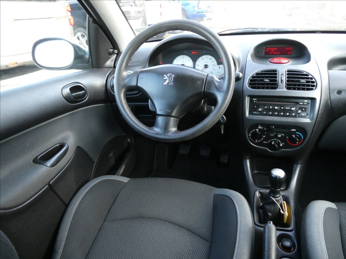 Peugeot 206 Hatchback 1,6 l 80 kw