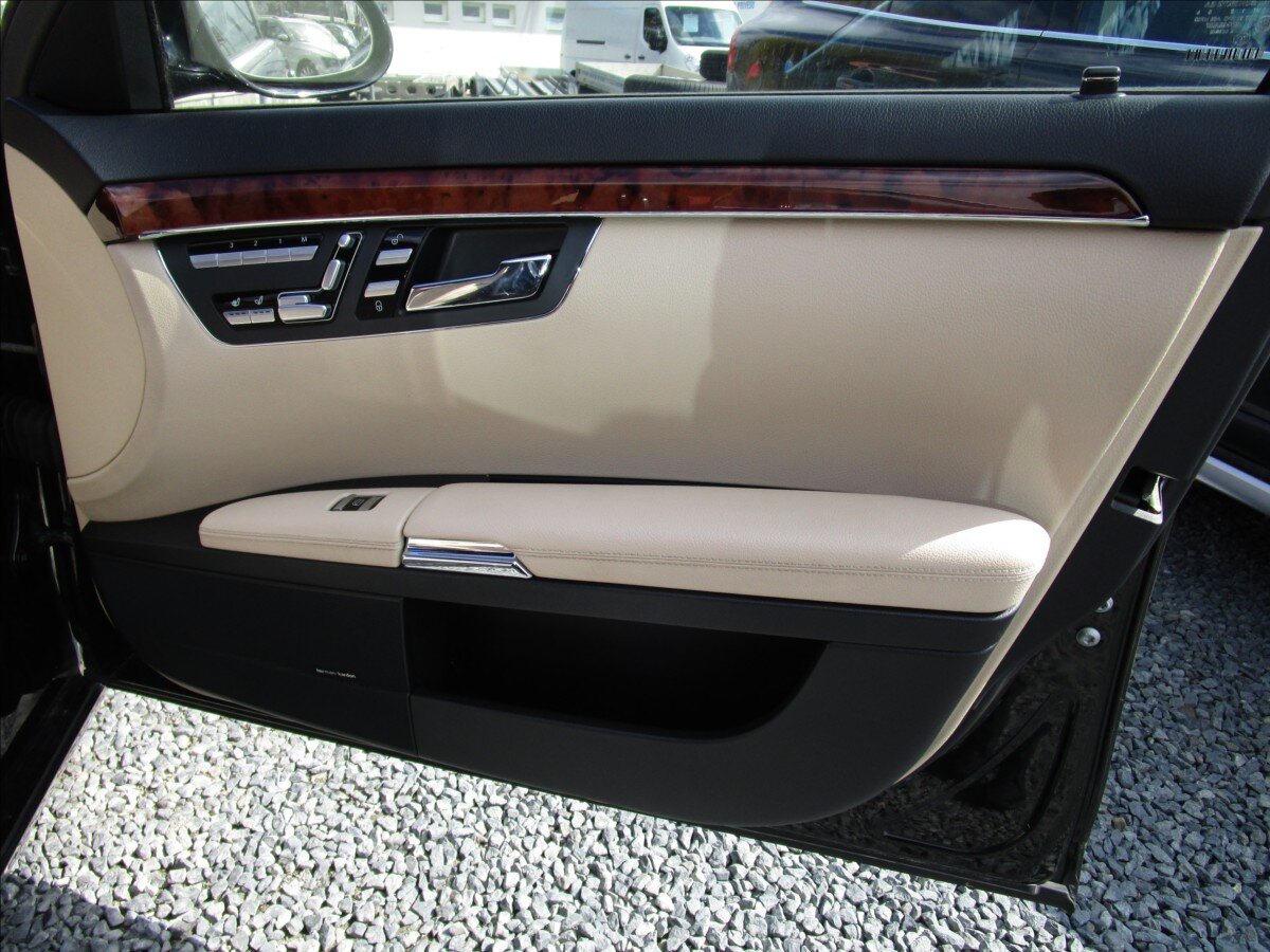 Mercedes-Benz Třídy S Sedan / Limuzína 4,0 l 235 kw