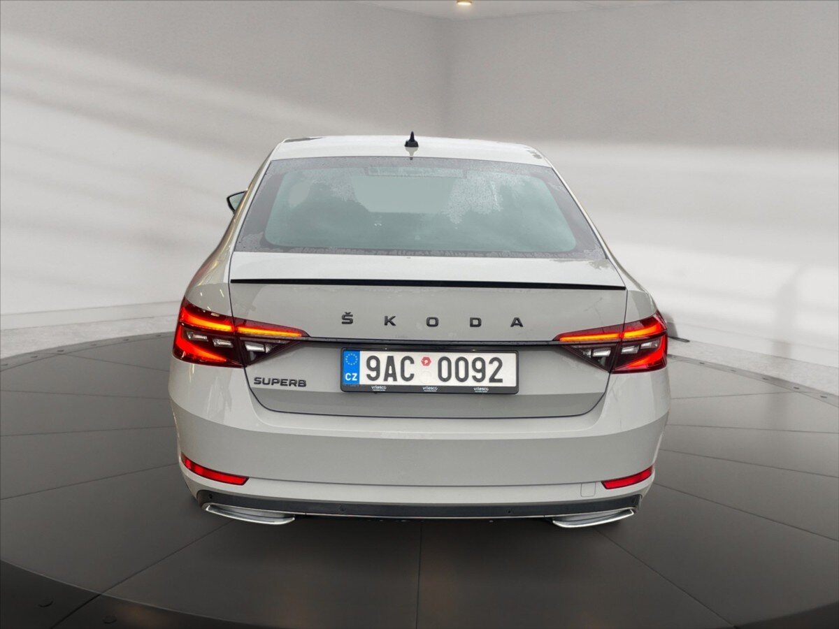 Škoda Superb Liftback 2,0 l 110 kw