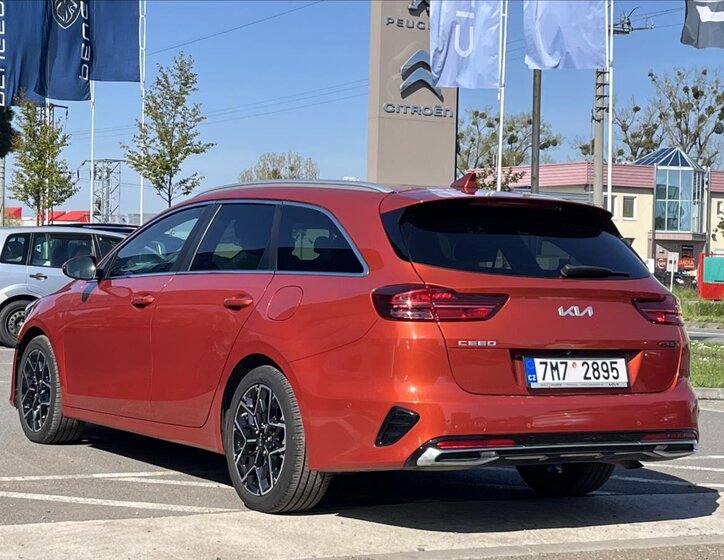 KIA Ceed Kombi 1,5 l 117 kw