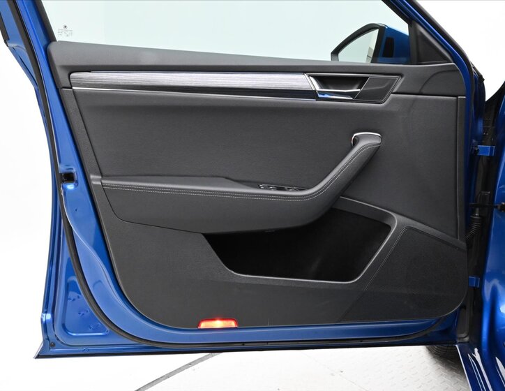 Škoda Superb Kombi 1,5 l 110 kw