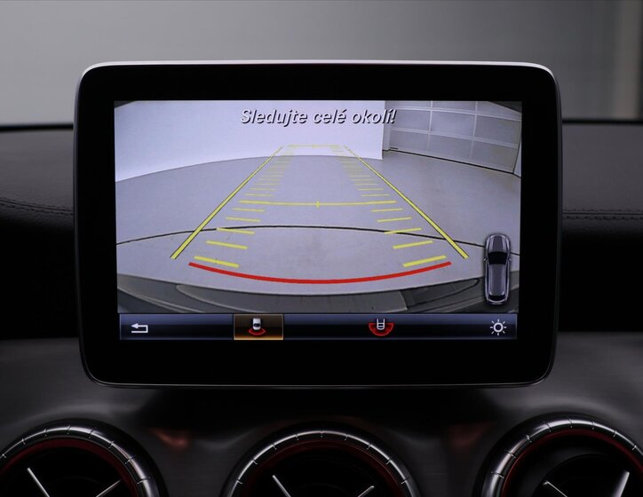 Mercedes-Benz CLA Kombi 2,0 l 155 kw