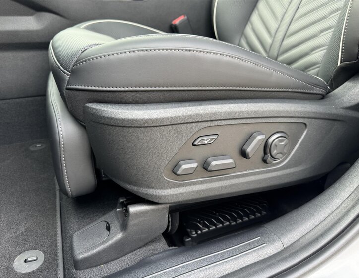 KIA Sorento SUV / Terénní 2,2 l 142 kw