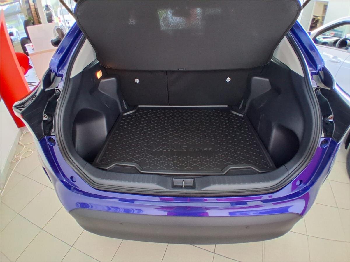 Toyota Yaris Cross SUV 1,5 l 68 kw
