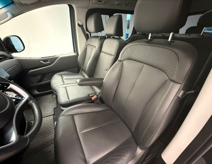 Hyundai Staria MPV 2,2 l 130 kw