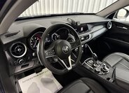 Alfa Romeo Stelvio 15