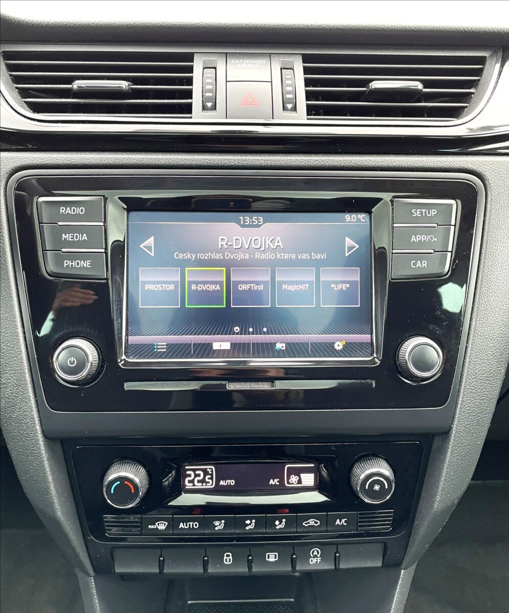 Škoda Rapid Hatchback 999,0 70 kw