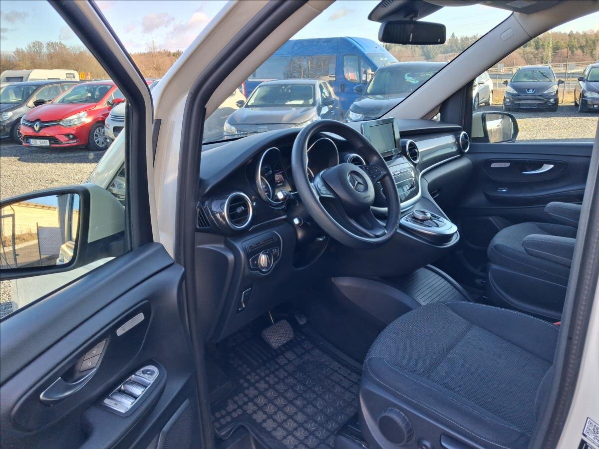 Mercedes-Benz Třídy V Kombi 2,1 l 120 kw
