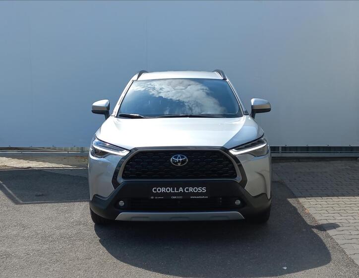 Toyota Corolla Cross 4