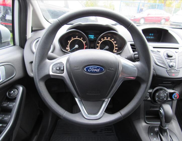 Ford Fiesta 12